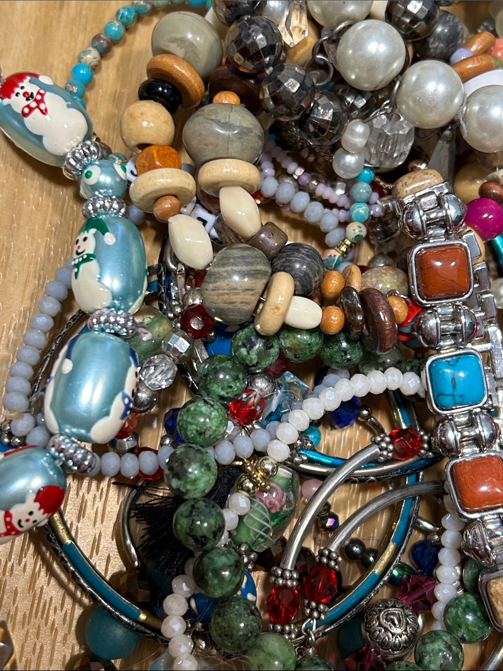 Bundle of bracelets. Over 1.4 pounds - Picture 3 of 5